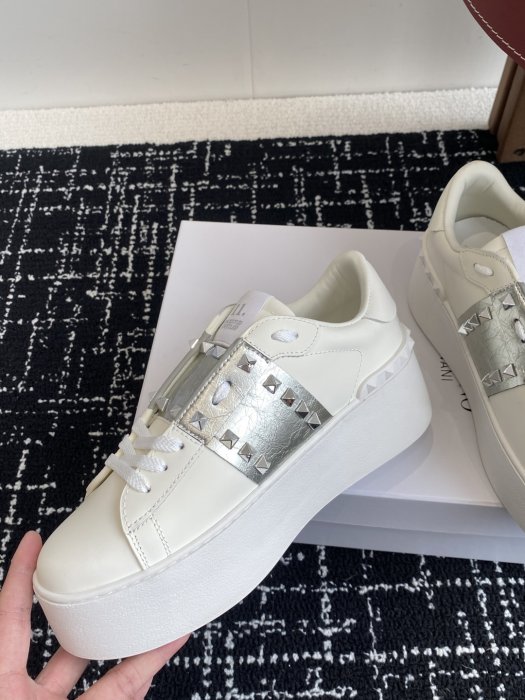 Кроссовки женские фото 6