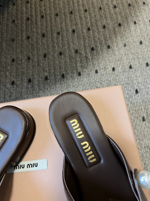 Босоножки фото 4