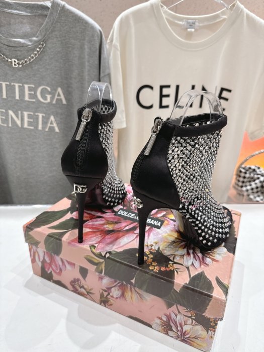 Босоніжки фото 7