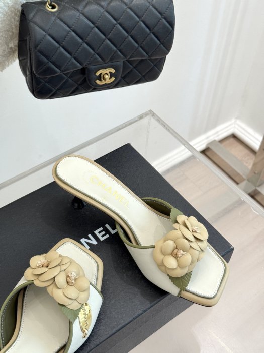 Босоножки фото 5