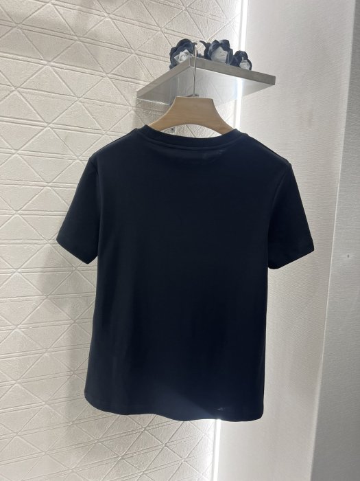 Футболка жіноча фото 2