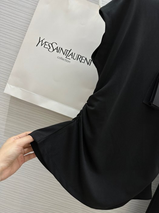 Костюм женский фото 5