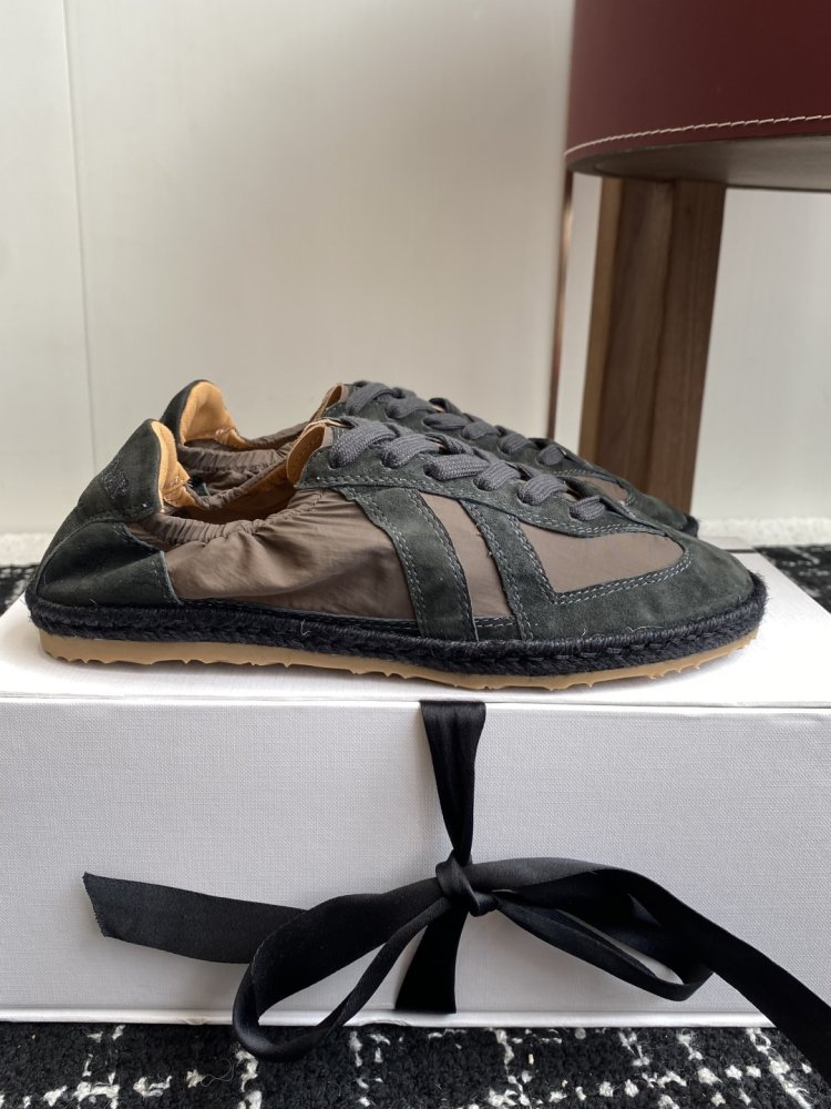 Sneakers women's фото 2