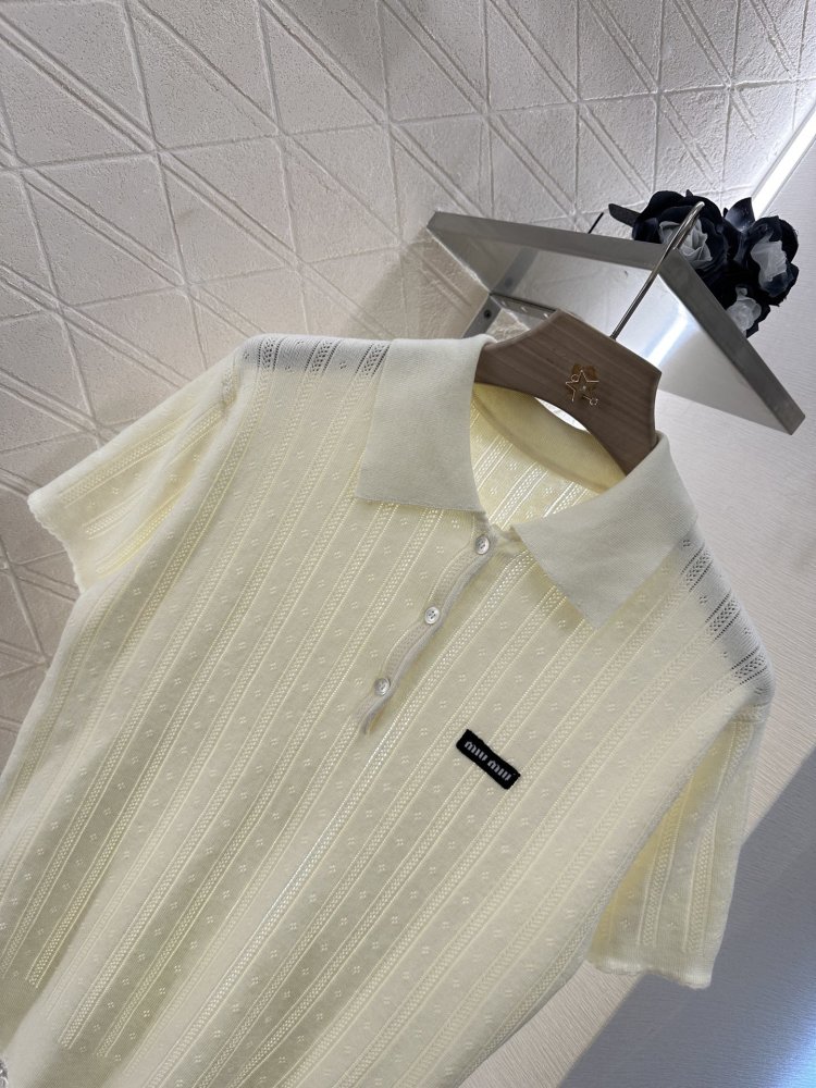 Футболка жіноча фото 3