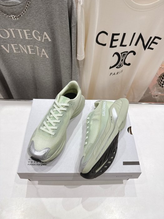 Кросівки фото 4