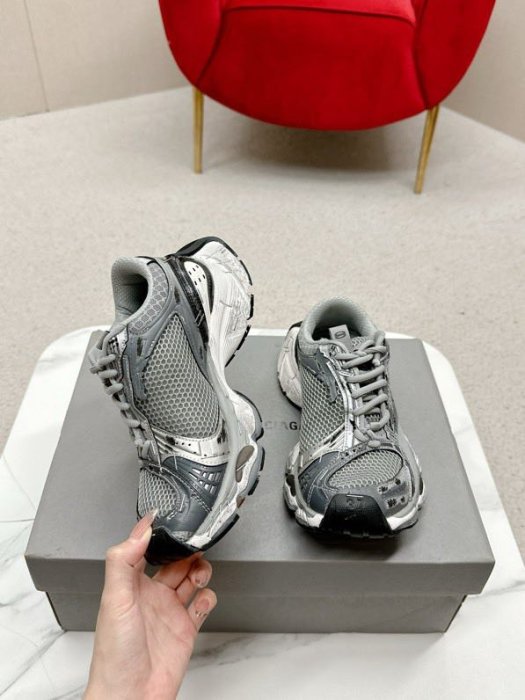 Sneakers Balenciaga Stapler фото 2