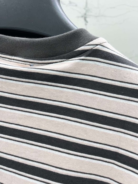 Футболка женская фото 5