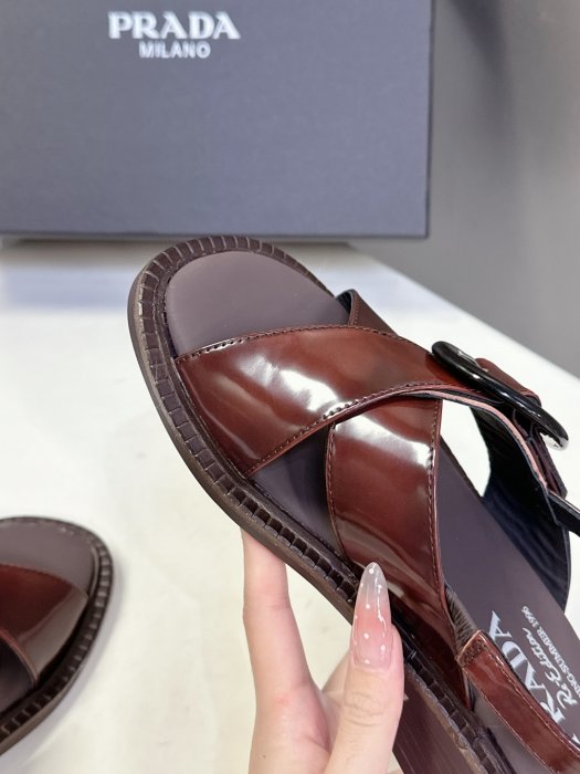 Сандалии женские фото 7