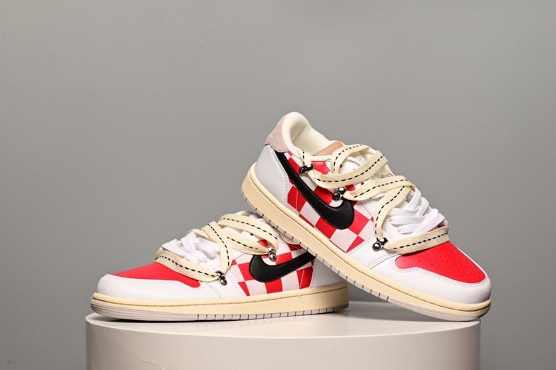 Кросівки Air Jordan 1 Low фото 5