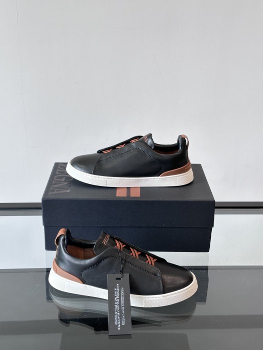 Кросівки чоловічі фото 4