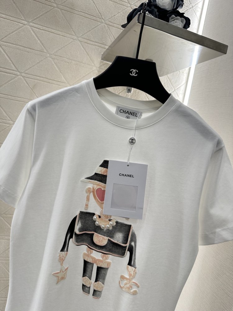 T-shirt women's фото 3