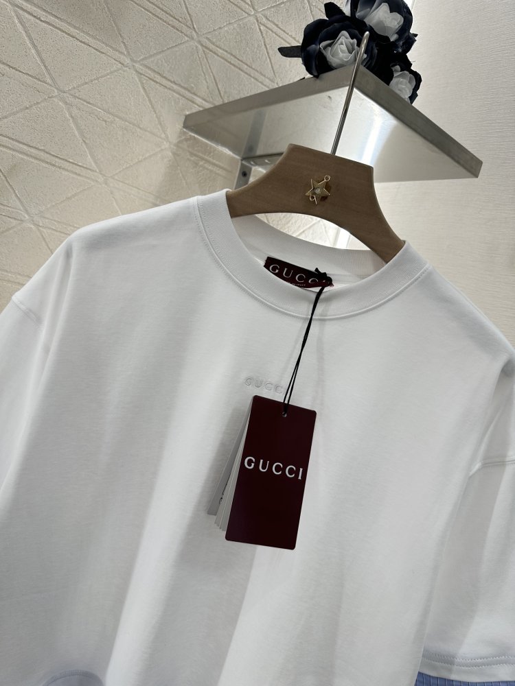 Футболка жіноча фото 3