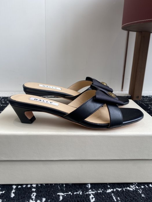 Босоніжки фото 2