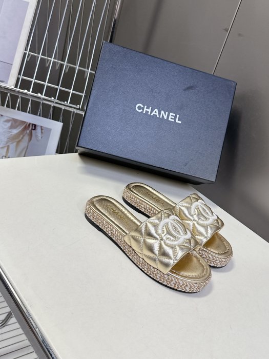 Шлепанцы фото 2