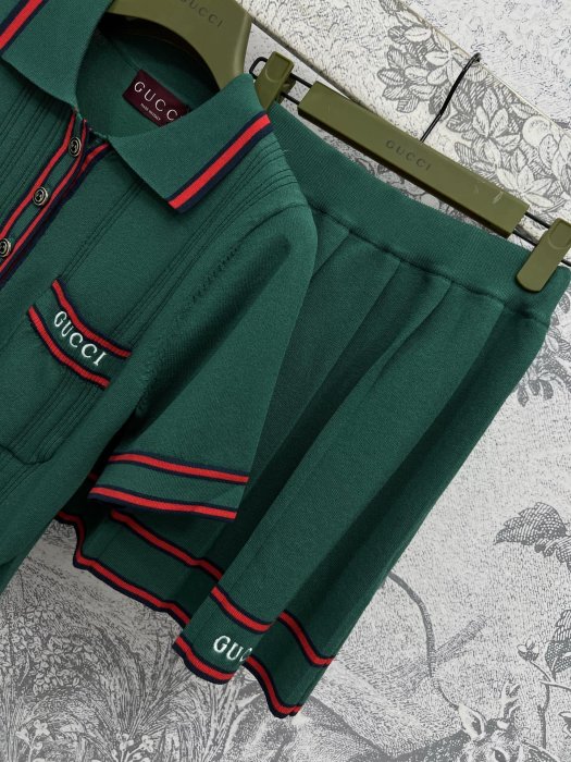 Костюм жіночий фото 6