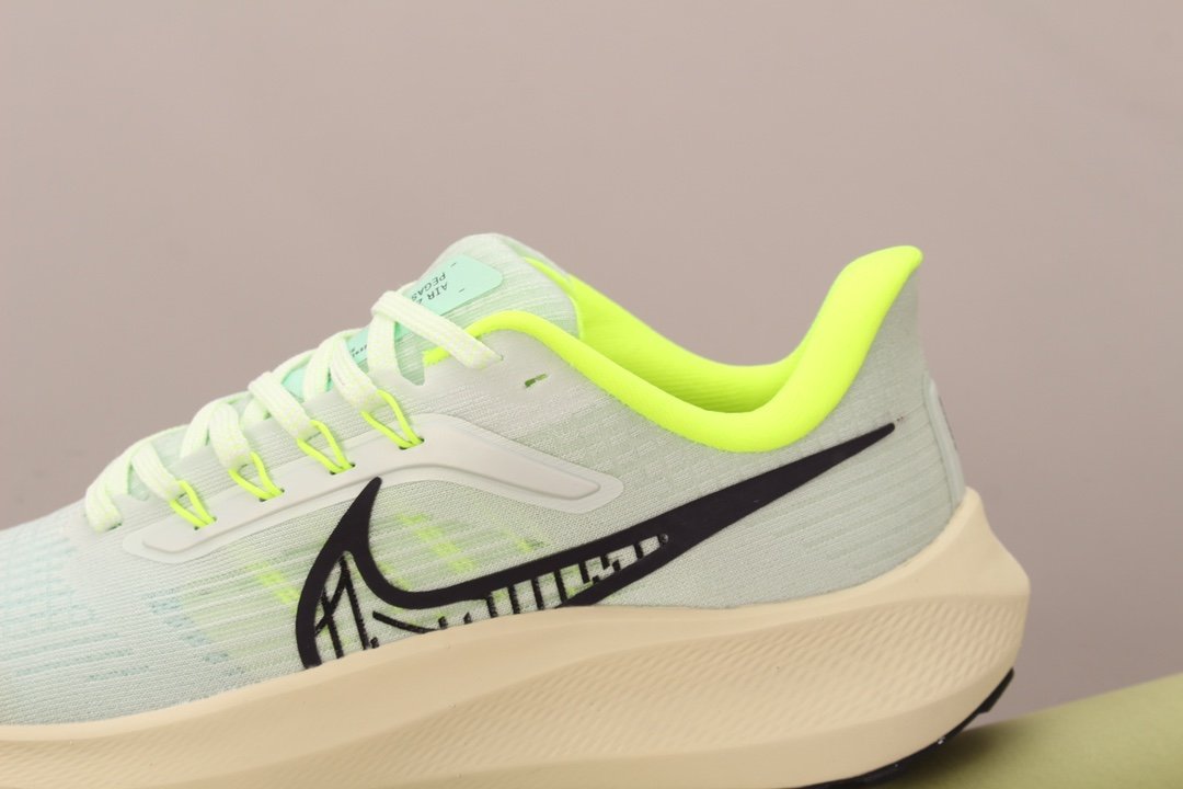 Кроссовки Air Zoom Pegasus 39 Barely Green Volt - DH4071-301 фото 4