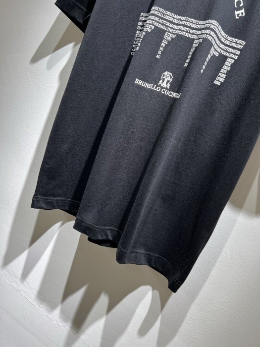 T-shirt men's фото 7