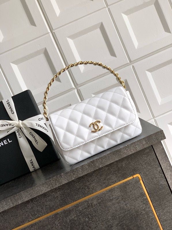 Сумка кожаная CHANEL 25P 18 см