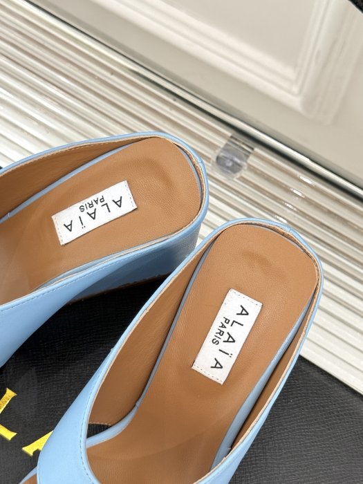 Босоножки фото 8