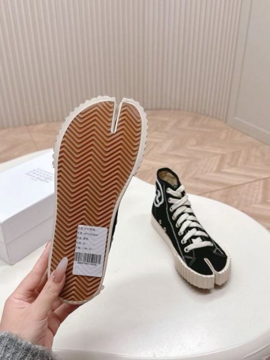 Кеды женские с раздвоенным носком фото 9