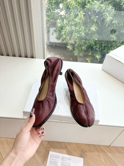 Туфли кожаные с раздвоенным носком фото 5