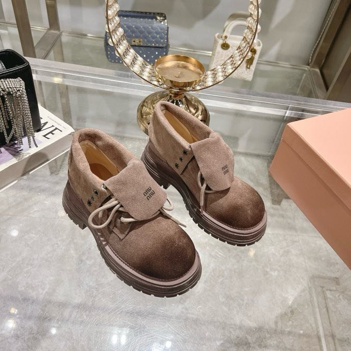 Ботинки кожаные женские - размер 38