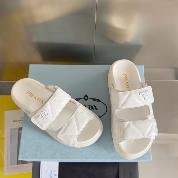 Шлепанцы фото 2