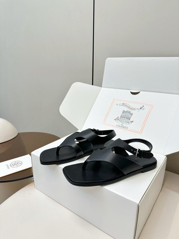 Сандалии кожаные женские фото 2