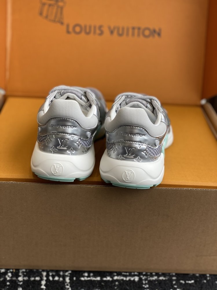 Кроссовки Olympia женские фото 8