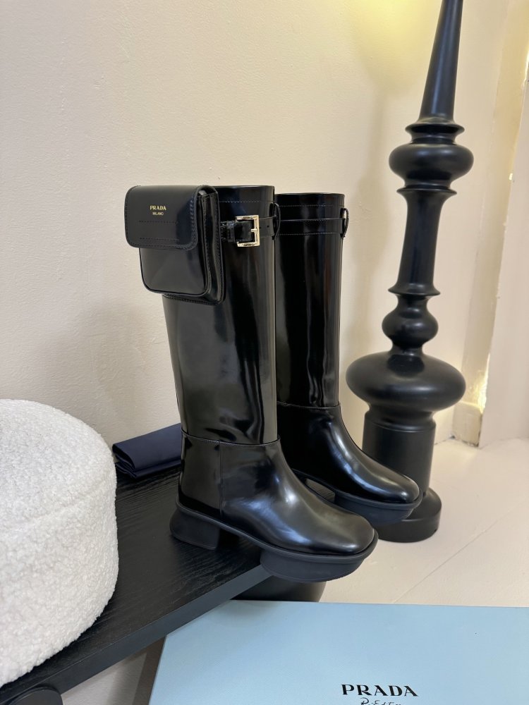 Чоботи жіночі фото 2