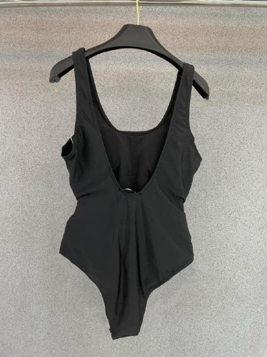Swimsuit фото 2