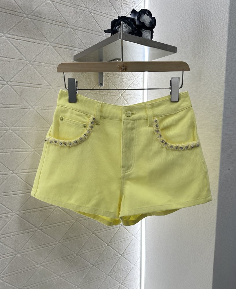 Шорти жіночі