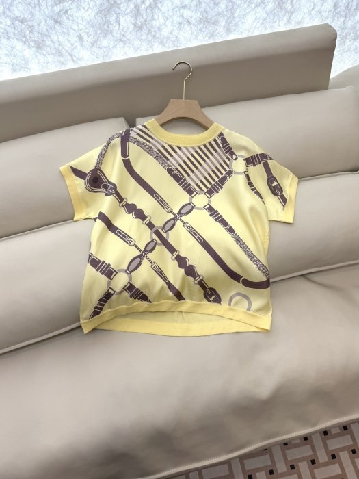 Футболка женская фото 3