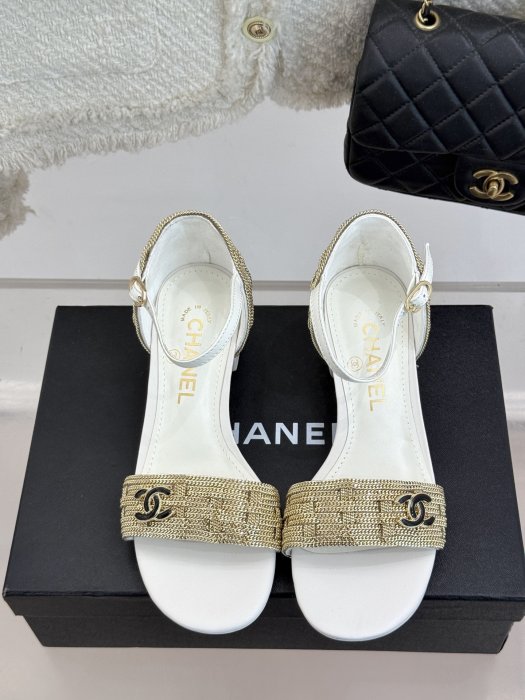 Босоножки фото 4