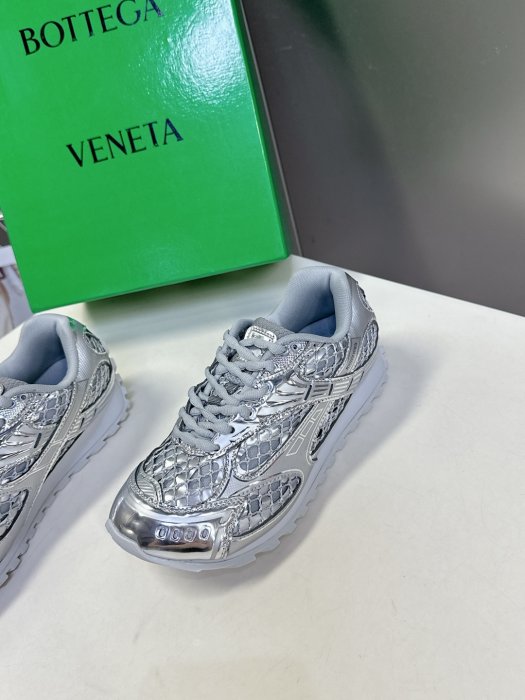 Кроссовки фото 3