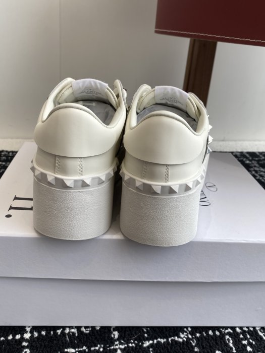 Кроссовки женские фото 8