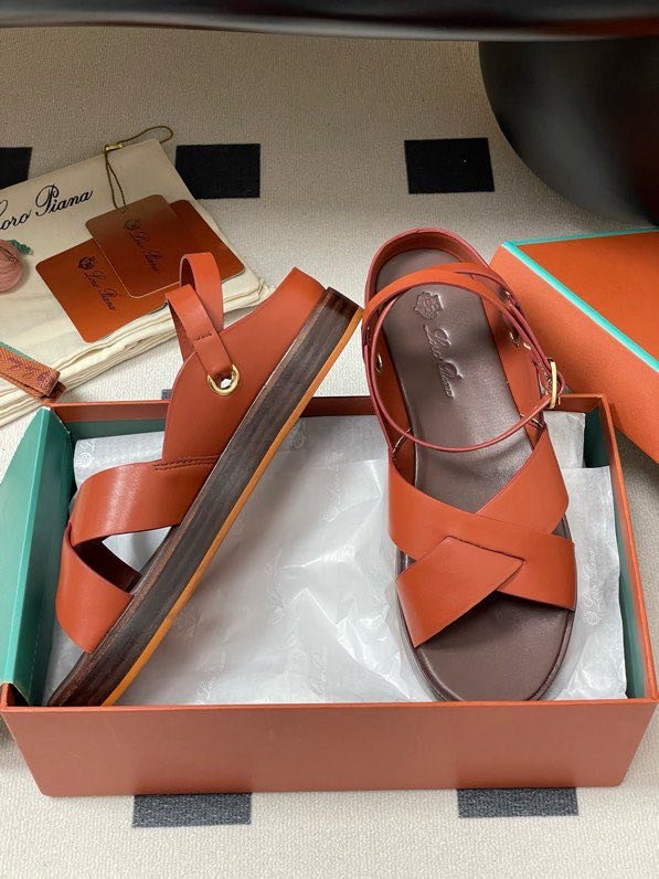 Сандалии  кожаные женские фото 8