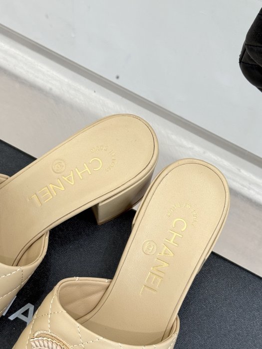 Босоножки фото 8