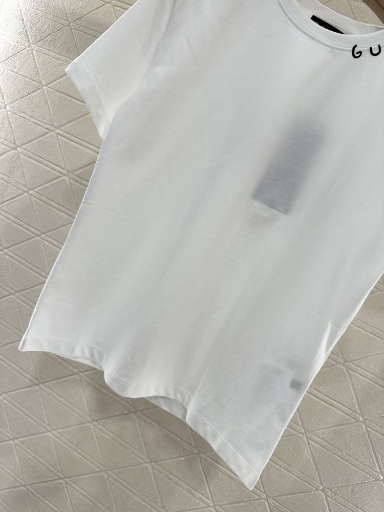 T-shirt women's фото 5