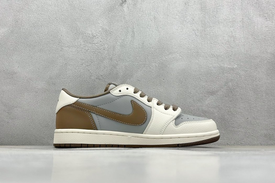 Кроссовки Fragment x Travis Scott фото 2