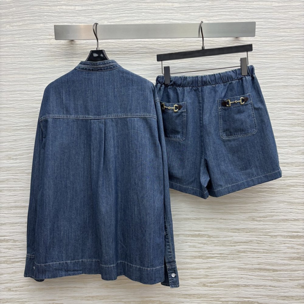 Costume female фото 7