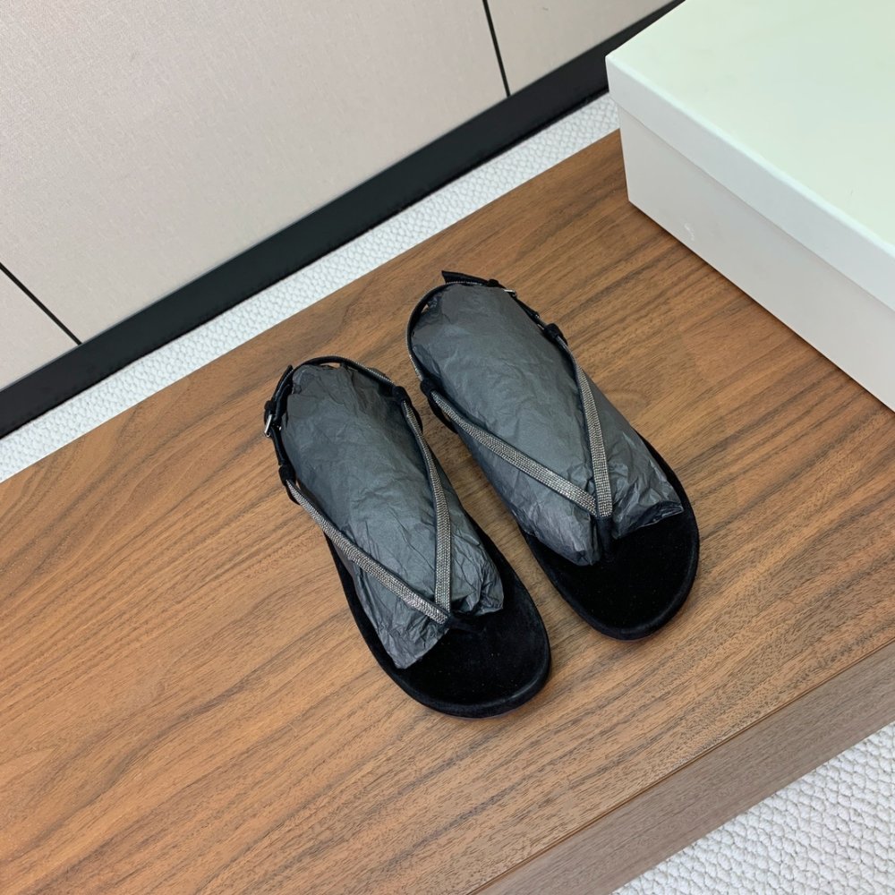 Шлепанцы женские фото 4