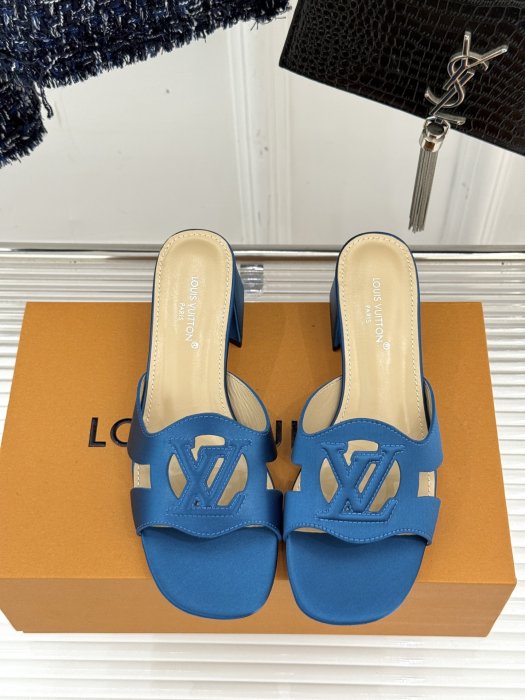 Босоножки фото 4