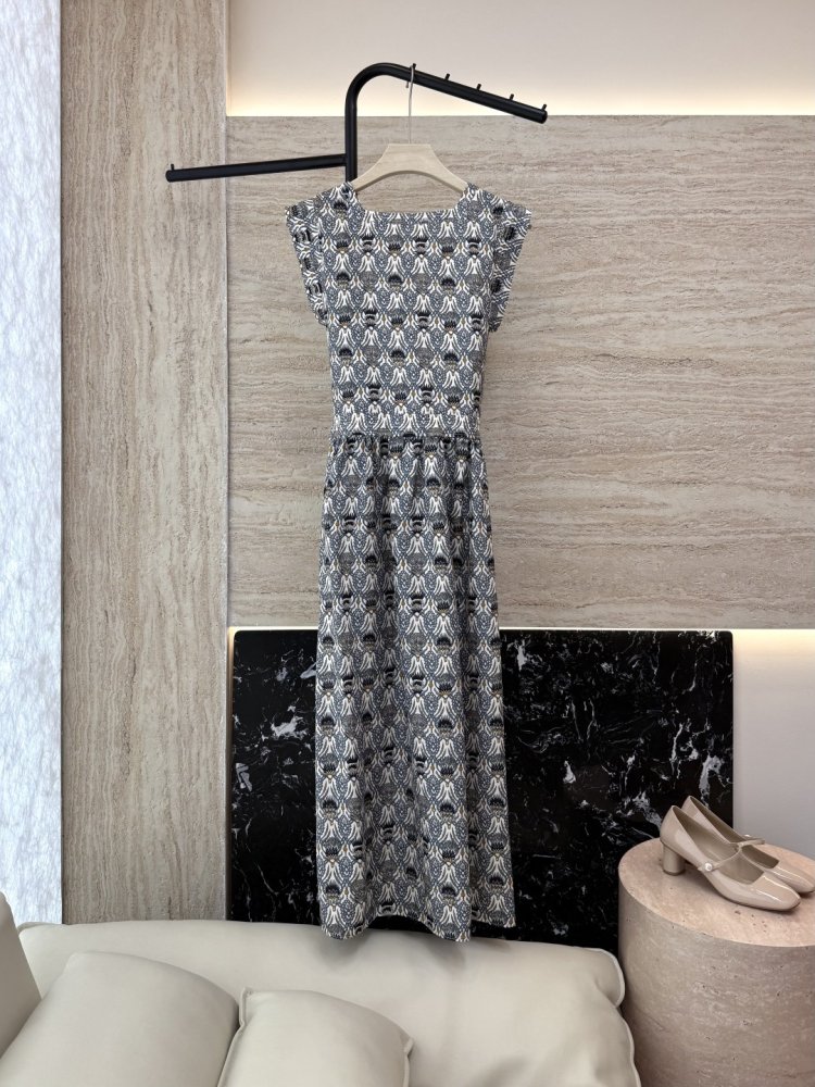 Плаття, Сукня фото 2