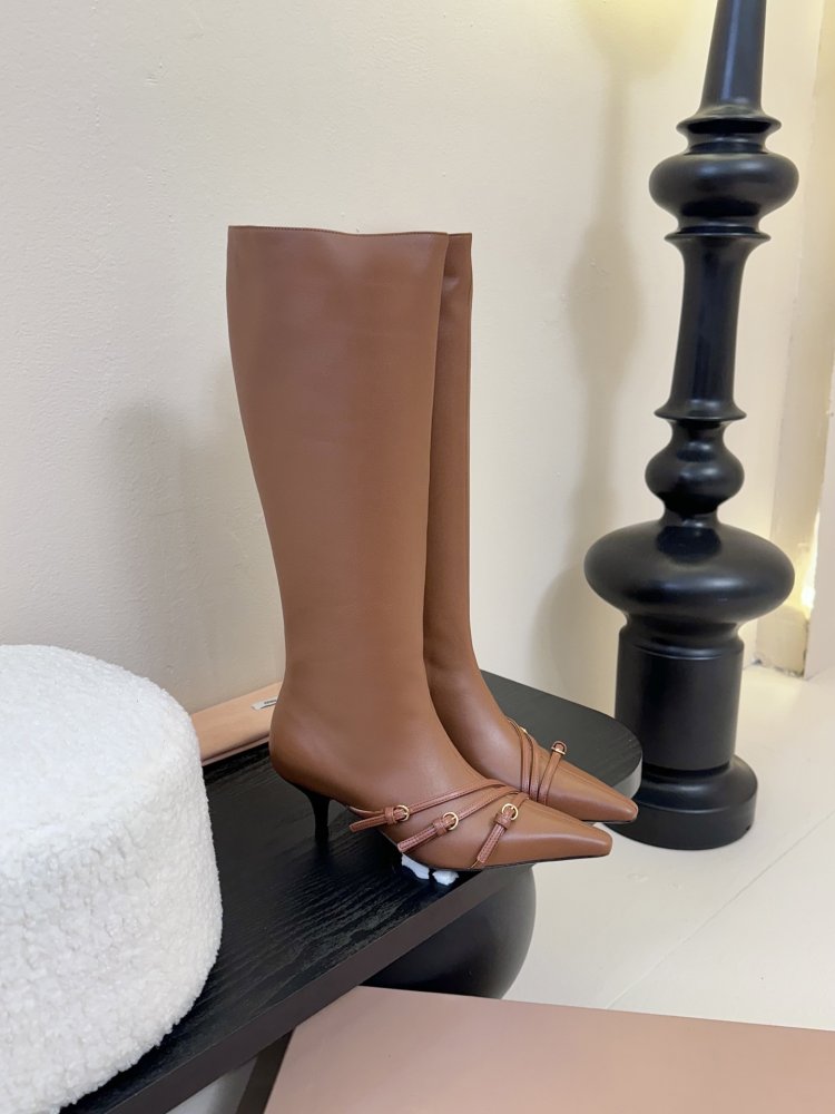 Сапоги женские фото 2