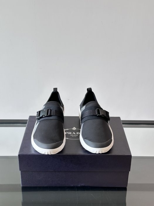 Кроссовки мужские фото 2