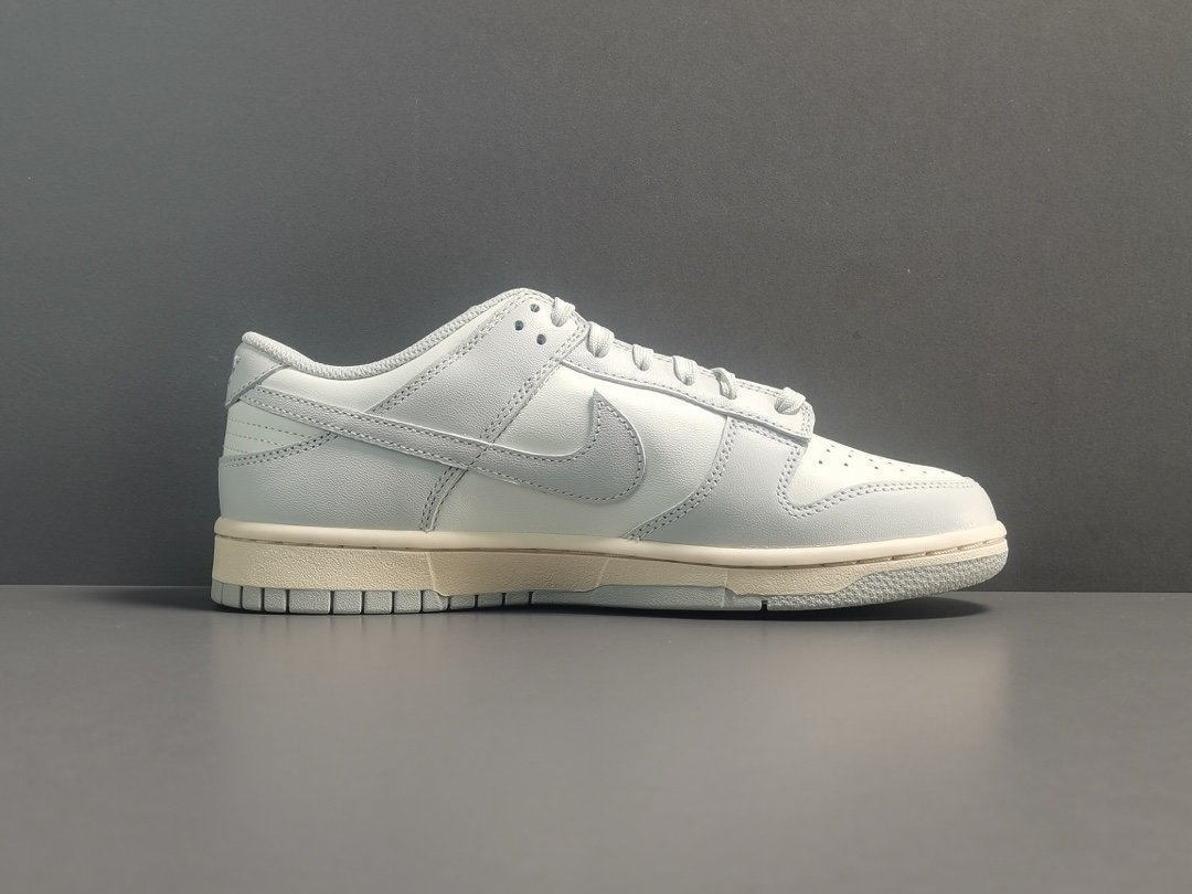 Sneakers Dunk Low Sail Light Bone DD1503-107 фото 2