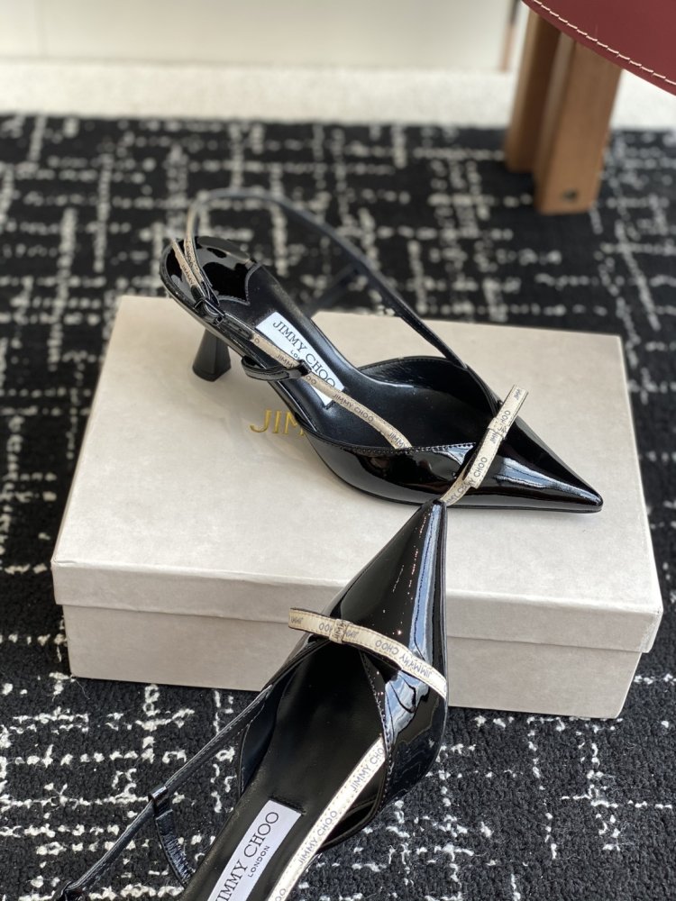 Босоножки фото 6