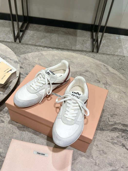 Кроссовки фото 3