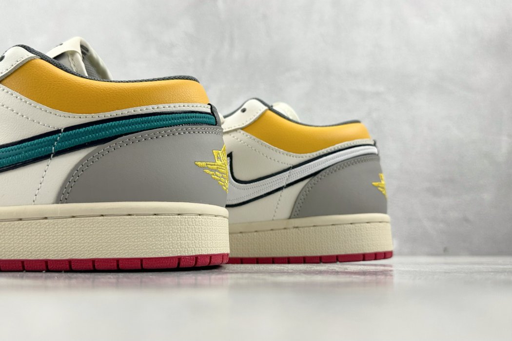 Кроссовки Air Jordan 1 LOW PREMIUM фото 8